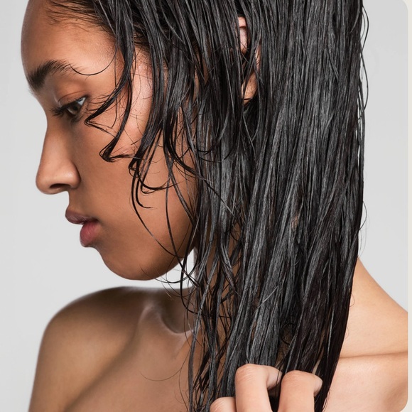 Paul Mitchell Clear Sensitive Shampoo - Transparent - Picture 9 of 12